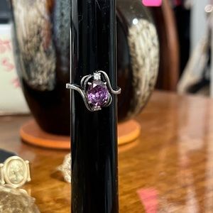 Vintage Amethyst Ring set in sterling silver size 7